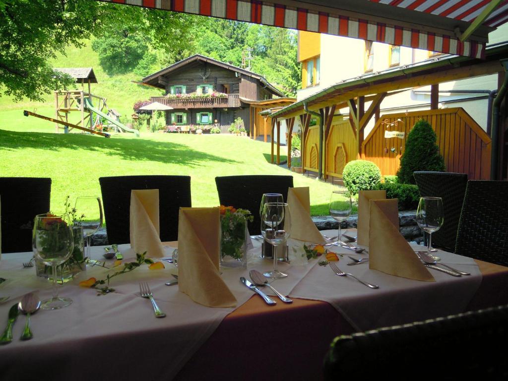 Landgasthof Reitsamerhof Werfen Exteriör bild